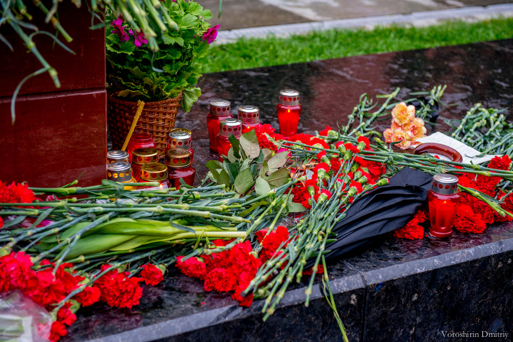 У стен Кремля прошел митинг в память погибших в Одессе У стен Кремля прошел митинг в память погибших в Одессе