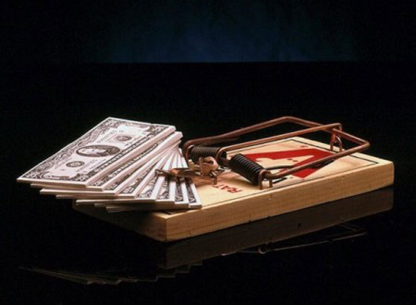 Украина получила первый транш от МВФ Украина получила первый транш от МВФ