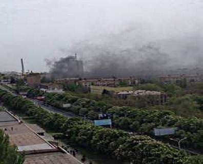 Фашисты в Мариуполе. Обновляемый пост.