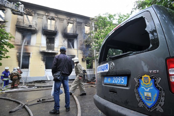 Фашисты в Мариуполе. Обновляемый пост.