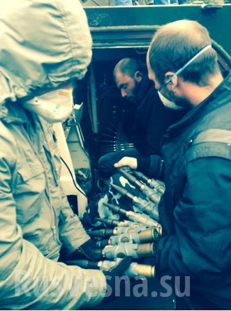 Мариуполь в руках восставших: нацгвардия и спецназ отступили с большими потерями Мариуполь в руках восставших: нацгвардия и спецназ отступили с большими потерями