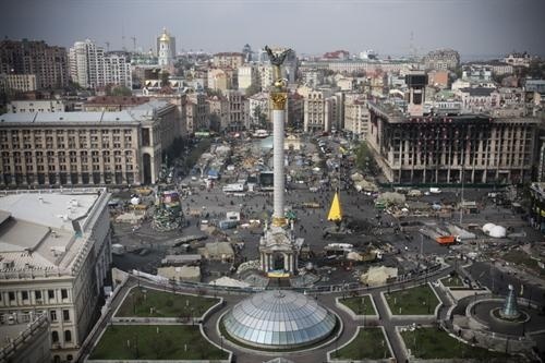 Бесславный конец! "Самооборону Майдана" решили распустить [ENGLISH VERSION AVAILABLE]