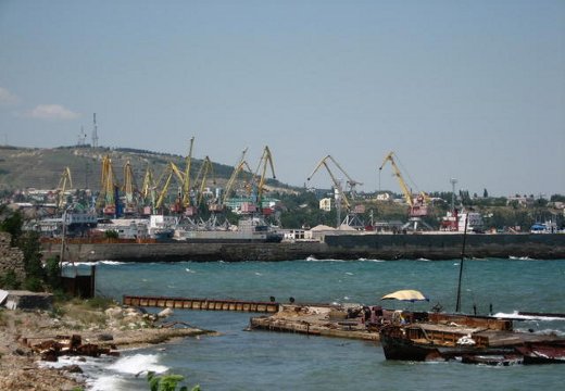 Крымские власти ликвидируют порты в Феодосии и Евпатории Крымские власти ликвидируют порты в Феодосии и Евпатории