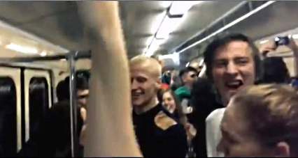 В Сети появился ответ скачущим в киевском метро майдаунам В Сети появился ответ скачущим в киевском метро майдаунам