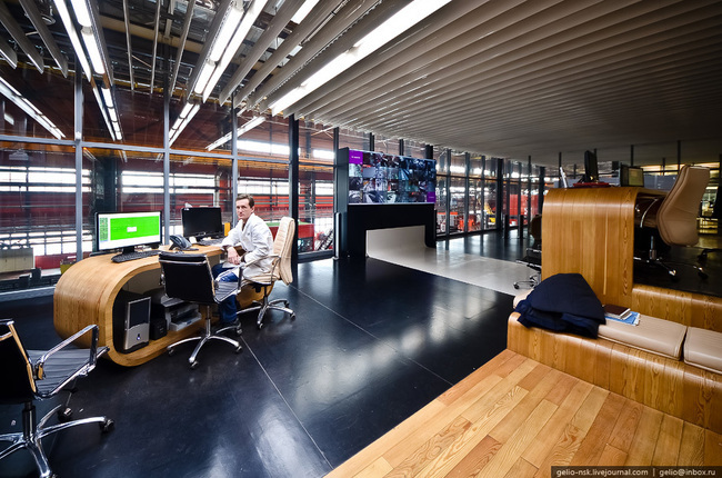 Челябинские трубопрокатчики настолько гламурны... ))) Челябинские трубопрокатчики настолько гламурны... )))