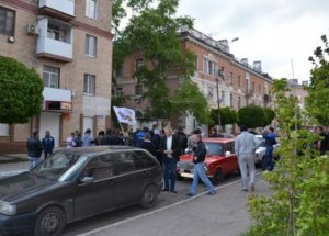 Ополченцы заняли здание городского совета Амвросиевки