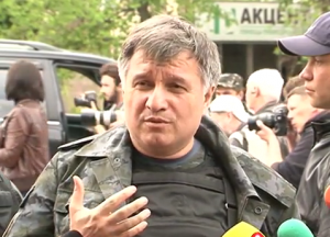 Хунта пиарится...