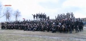 На помощь ДНР прибыли два батальона чеченцев и добровольцев-казаков.