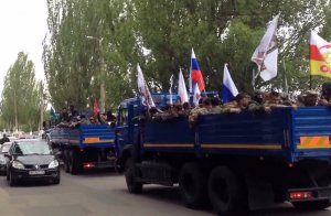 МОЛНИЯ: первый бой батальона «Восток»: окружены и разоружены 120 солдат нацгвардии (видео)