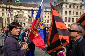 Прага: акция в поддержку России ФОТО ВИДЕО