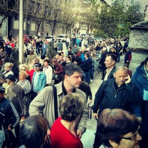 На избирательных участках - очереди!