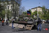 Баррикады осажденного Славянска. Раскол внутри Украины разрывает изнутри даже семьи