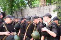 Из МВД в Луганске выведены солдаты ВВ, здание под контролем республики, министром МВД назначен Ивакин (видео)