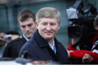 Миллиардер Ахметов призвал рабочих на Донбассе начать забастовку