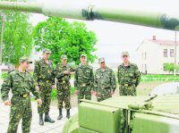 Украинки попросили вернуть мужей из зоны АТО