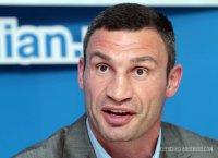 Виталий Кличко призвал "самооборону Майдана" освободить здание Киевсовета