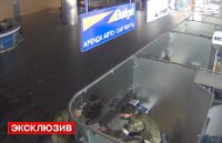 Нацгады разграбили захваченный аэропорт Донецка