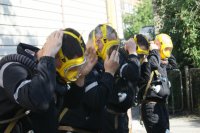 Шахтерский спецназ взял в руки оружие