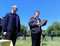 Кому АТО а кому мать родная.Или станешь "ты точьно генералом"