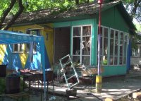 Последствия авианалета на блок-пост в Станице Луганской 06 06 2014г