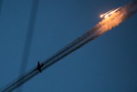 «Вижу в небе белую черту — мой «Фантом» теряет высоту…»