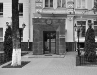 Штурмующих здание госпогранслужбы Украины в Киеве окатили водой из брандспойта