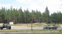 Две колонны военной техники двинулись на Луганск из Счастья