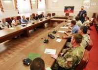 Сегодня в Донецке состоится второй этап переговоров по мирному плану Порошенко