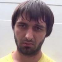 Батальон "Азов" задерживает местных кавказцев и выдает их за "чеченских наемников"