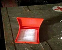 Карателям хунты в зону АТО поставили 2.000 аптечек ... пустых