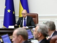 Яценюк: Газа не хватает. Не найдем источник – будем выживать в тяжелых условиях