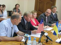 Пендосы тихой сапой влезают в экономику