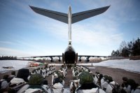 Командующий ВДВ посоветовал лидерам Евромайдана "уносить ноги"