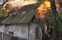 Нацгады уничтожили "Градами" десятки домов под Донецком