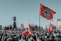 Не мы идем воевать, война пришла к нам!