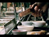 Майдановец с ГРАНАТОЙ зашел в кафе поесть БОРЩА