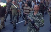 Либеральная общественность страшно далека от народа, но страшно близка к его кулаку