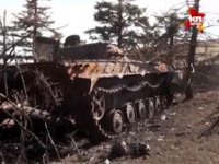 Наступление армии Новороссии: ополченцы пишут на танках "На Киев"