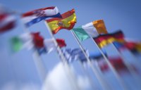 ЕС решил расширить черный список для России и Украины