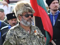 Казак Бабай набирает в Крыму добровольцев