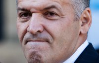 ЦБ РФ отозвал лицензию у страховщика жизни "Россия" украинского миллиардера Пинчука