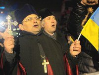 Политические прислужники в сутанах