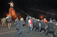 ОБСЕ: беспорядками, которые закончились сносом памятника Ленину, руководил батальон "Азов"