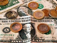 Китай начал бездолларовый обмен с РФ, Японией, Британией, Австралией и ЕС