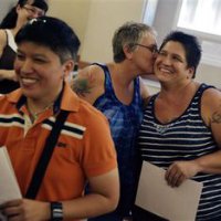 В Эстонии легализовали однополые отношения