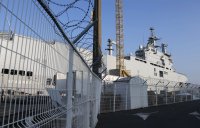 МИД РФ: Франция должна вернуть деньги, если отказывается от поставки "Мистралей"