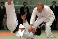 Daily Mail: у Эбботта "маловато мозгов", чтобы достойно "наехать" на Путина