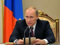 Путин подписал закон об ограничении иностранного капитала в СМИ РФ