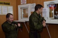 Заседание Совета Министров ДНР прошло на кушетках станции переливания крови