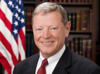 Американский сенатор пообещал вооружить Украину за несколько недель